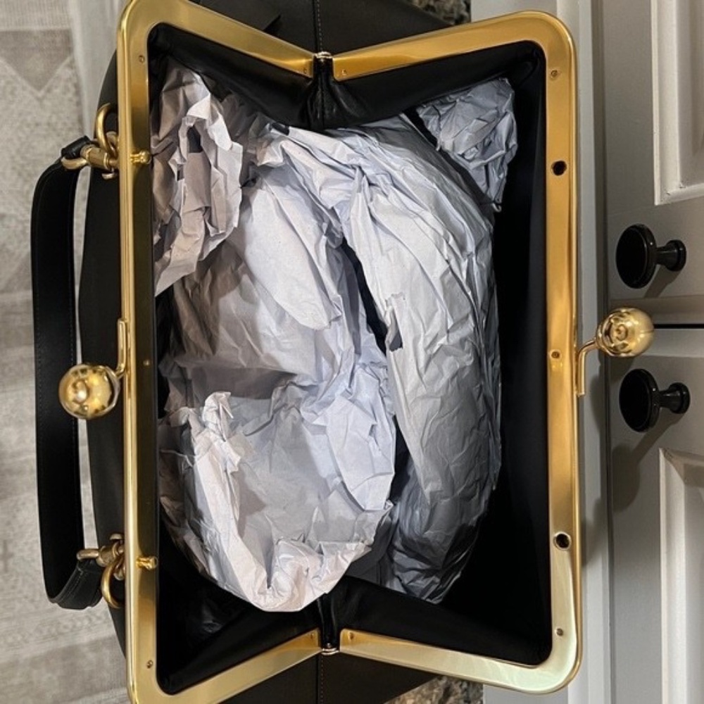 Coach Kisslock Bag - Picture 4 of 4